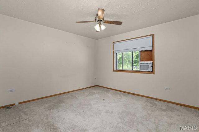 1876 Westbourne Way, Fenton, MO 63026