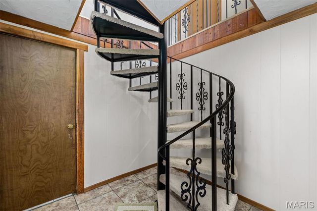 1876 Westbourne Way, Fenton, MO 63026