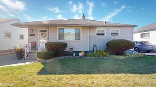 29761 Rosemont Street, Roseville, MI 48066