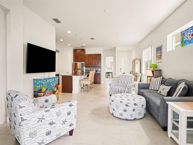 2520 YELLOW BRICK ROAD, St Cloud, FL 34772