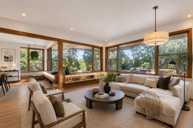 2810 Fischer DRIVE, Burlington, WI 53105