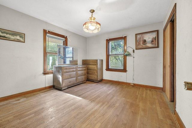 2810 Fischer DRIVE, Burlington, WI 53105