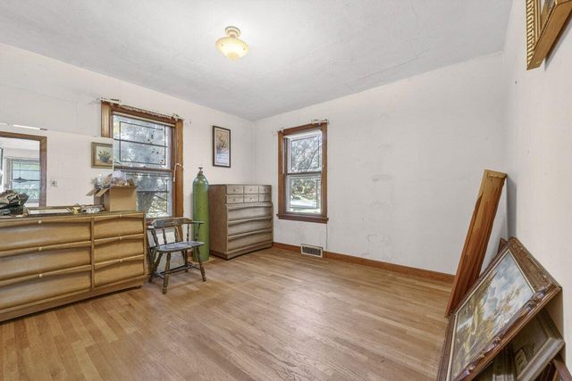 2810 Fischer DRIVE, Burlington, WI 53105