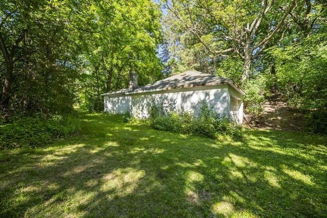 2810 Fischer DRIVE, Burlington, WI 53105