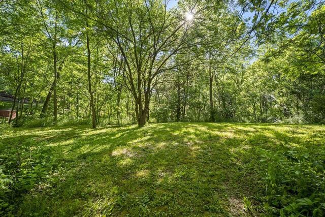 2810 Fischer DRIVE, Burlington, WI 53105