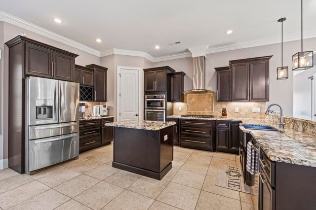 688 Edgecreek Dr., Myrtle Beach, SC 29579