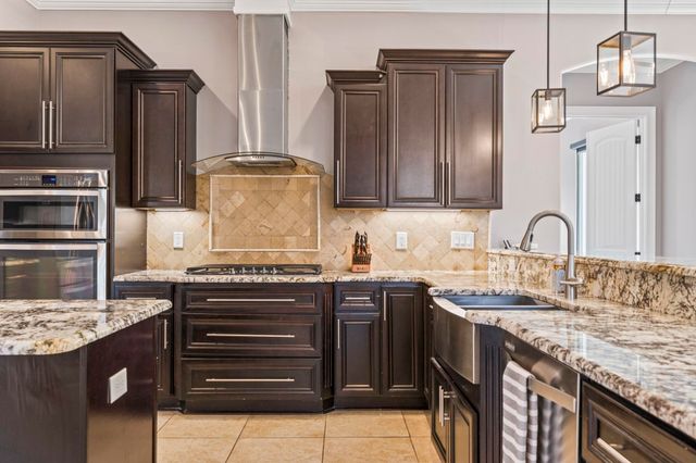 688 Edgecreek Dr., Myrtle Beach, SC 29579