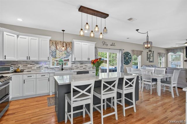 2 Harcourt Cosman Drive, Newburgh, NY 12550