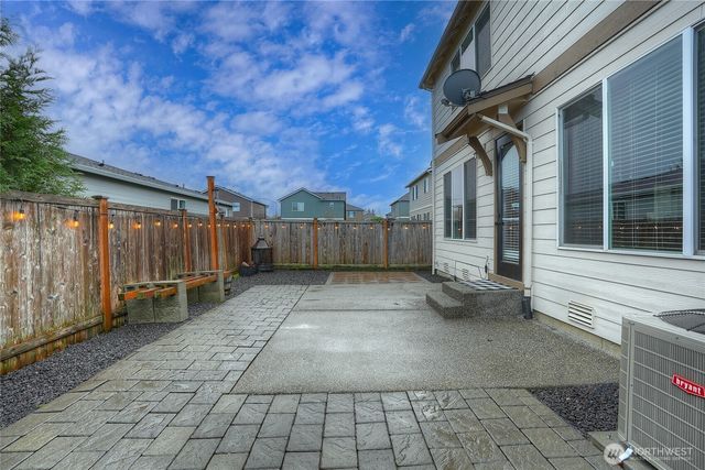 1127 27th Street NW, Puyallup, WA 98371