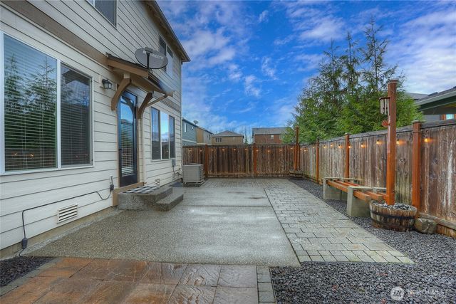 1127 27th Street NW, Puyallup, WA 98371