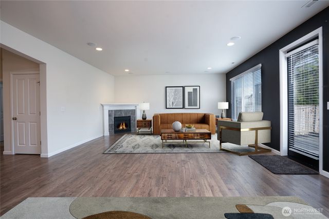 1127 27th Street NW, Puyallup, WA 98371