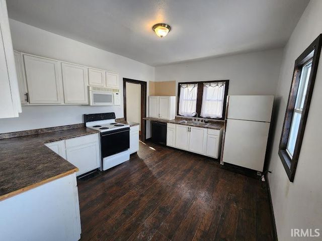 2406 Broad Street, New Castle, IN 47362