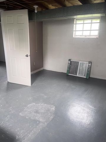 809 Campbell Street, Flint, MI 48507