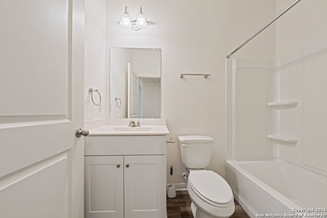 6028 Pearl Meadow, Converse, TX 78109