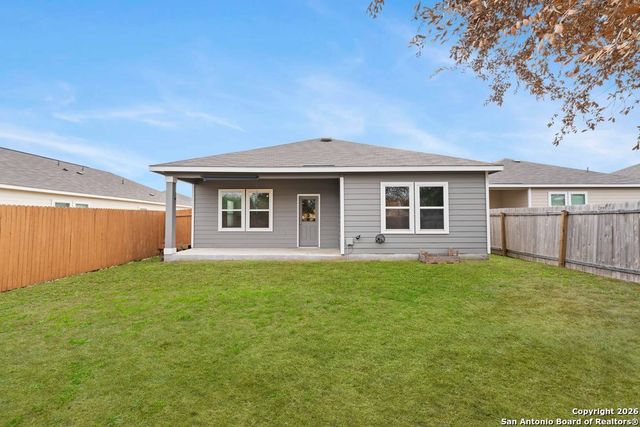 6028 Pearl Meadow, Converse, TX 78109