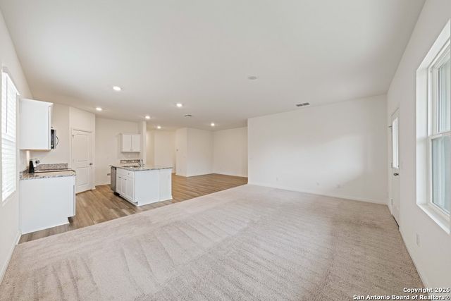 6028 Pearl Meadow, Converse, TX 78109