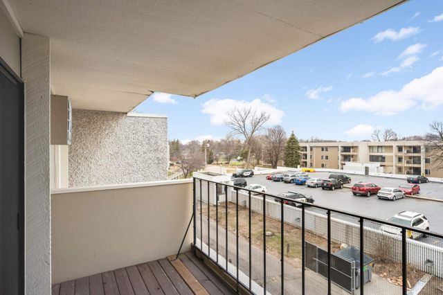 4110 Rahn Road 317, Eagan, MN 55122