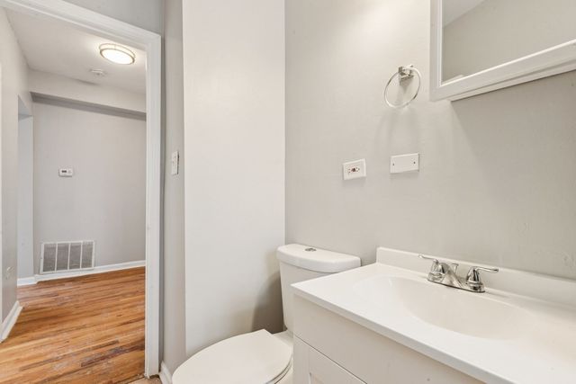 1301 E 71st Place 2N-A, Chicago, IL 60619