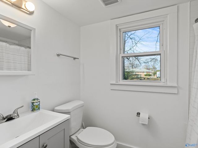 3906 10th Avenue SW, Huntsville, AL 35805