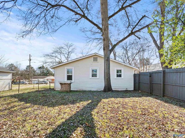 3906 10th Avenue SW, Huntsville, AL 35805