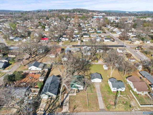 3906 10th Avenue SW, Huntsville, AL 35805