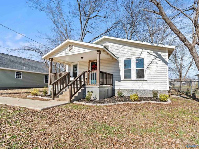 3906 10th Avenue SW, Huntsville, AL 35805