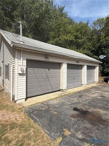 9800 Salisbury Road, Monclova, OH 43542