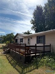 9800 Salisbury Road, Monclova, OH 43542