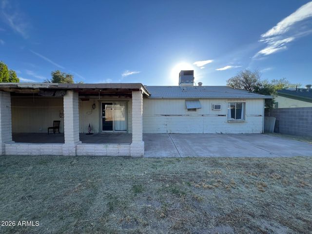 2007 N 73RD Avenue, Phoenix, AZ 85035