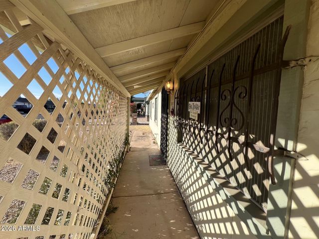 2007 N 73RD Avenue, Phoenix, AZ 85035