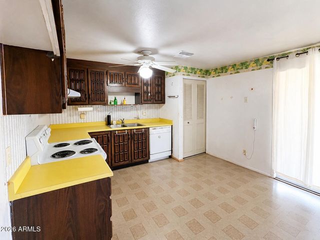 2007 N 73RD Avenue, Phoenix, AZ 85035