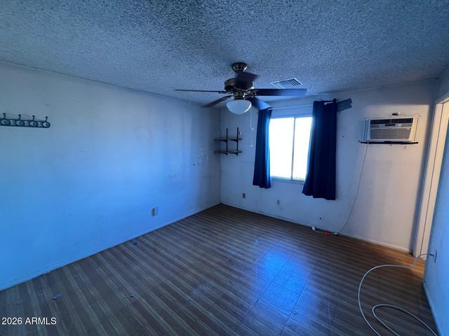 2007 N 73RD Avenue, Phoenix, AZ 85035