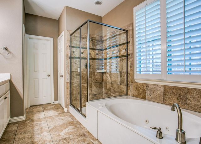 935 Crestmoor Drive, Allen, TX 75013