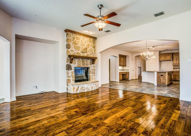 935 Crestmoor Drive, Allen, TX 75013