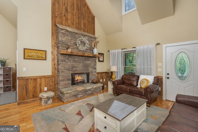 31 Nahunta Court, Ellijay, GA 30540