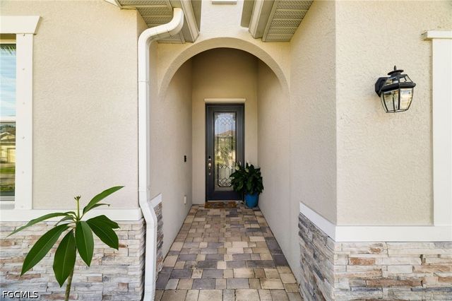 9746 Mirada BLVD, Fort Myers, FL 33908