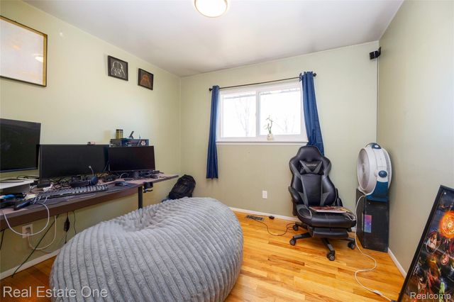 14255 Alexander Street, Livonia, MI 48154