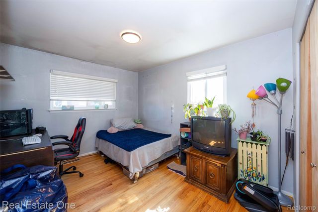 14255 Alexander Street, Livonia, MI 48154