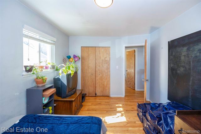 14255 Alexander Street, Livonia, MI 48154