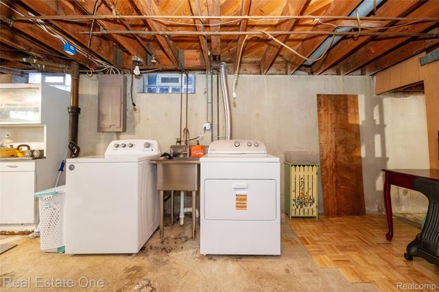 14255 Alexander Street, Livonia, MI 48154