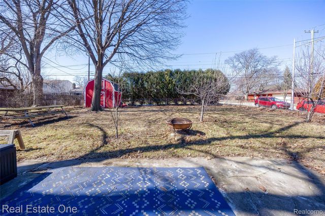 14255 Alexander Street, Livonia, MI 48154