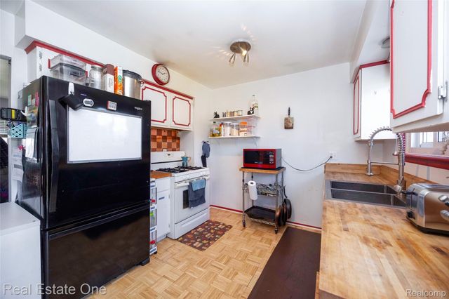 14255 Alexander Street, Livonia, MI 48154