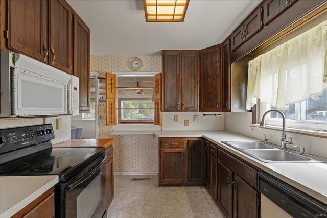 1411 Fulton Street, Elkhart, IN 46514