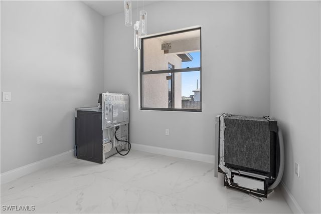 4214 NW 32nd ST, Cape Coral, FL 33993