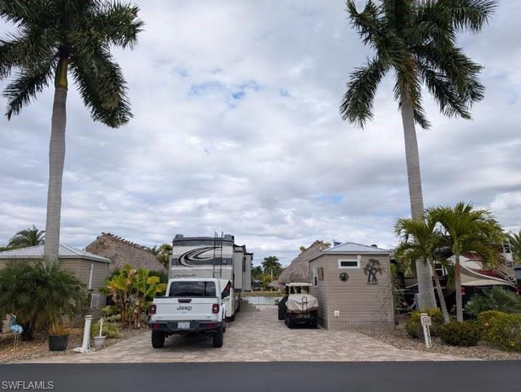 5279 Cypress Trail Resort CIR, Fort Myers, FL 33905