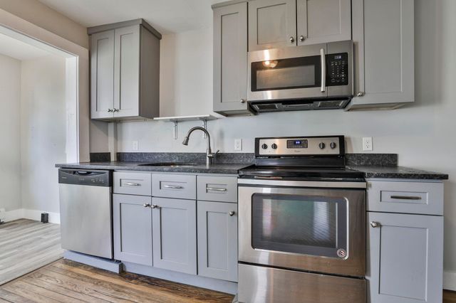 23-25 Beech Street, Newport, NH 03773