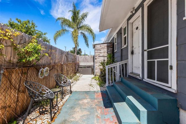 1608, 1610, 1612 11TH STREET W, Bradenton, FL 34205