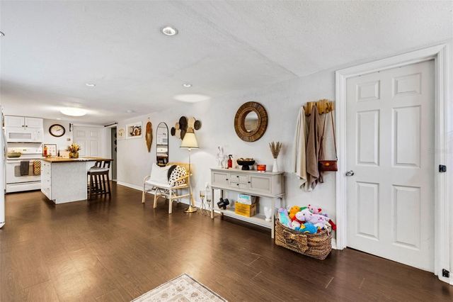 1608, 1610, 1612 11TH STREET W, Bradenton, FL 34205