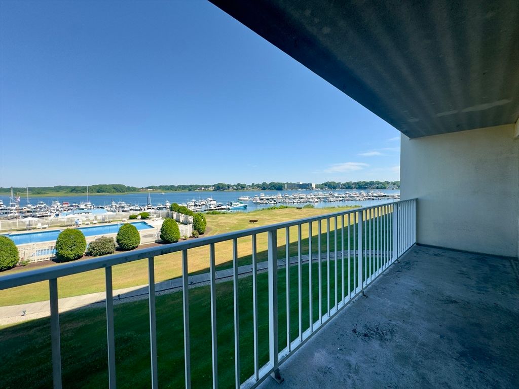 200 Cove Way 304, Quincy, MA 02169
