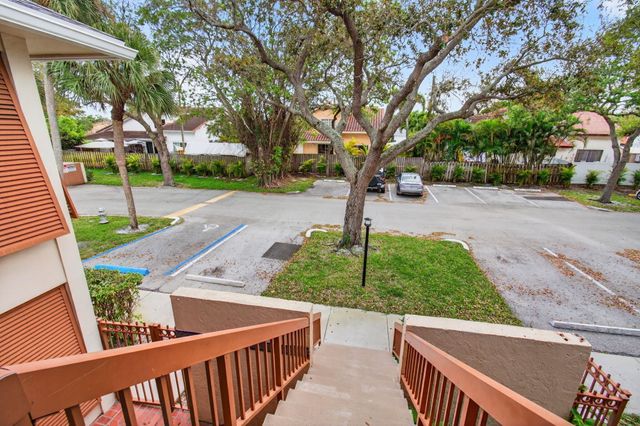 3939 NE 5th Avenue B201, Boca Raton, FL 33431